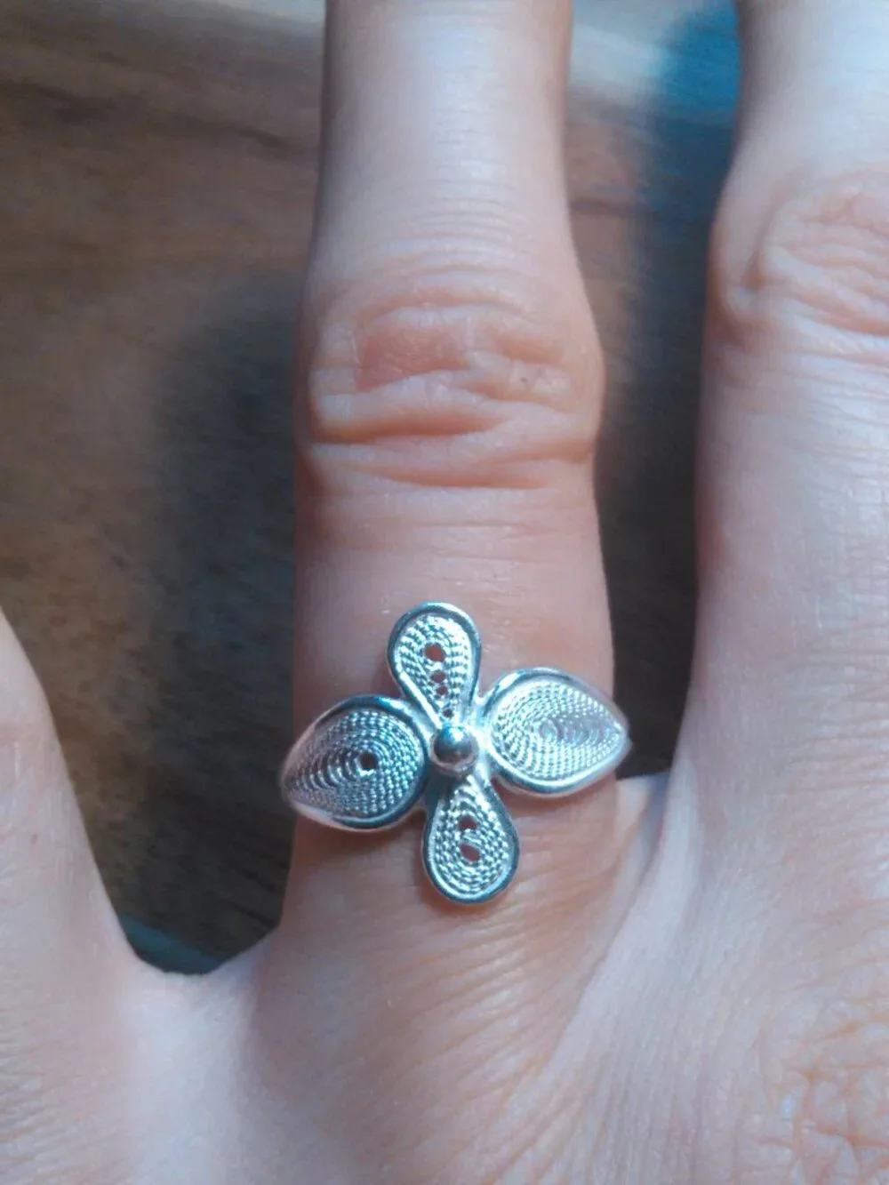 Artistic Floral Design Sterling Silver Ring (Size 7)